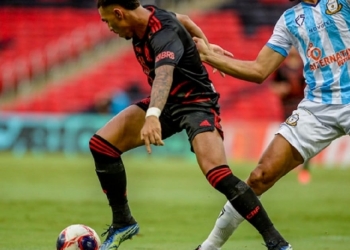 Jogador do Macaé ironiza Garotos do Ninho após vitória do Flamengo: ‘Falam que é garotada, mas todos jogaram o Brasileiro’