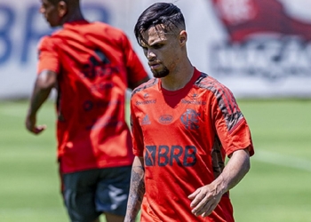 Flamengo se reapresenta nesta segunda-feira de olho no primeiro clássico da temporada