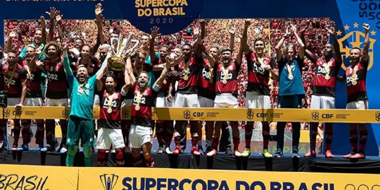 Flamengo entra em campo com vantagem diante do Palmeiras pela Supercopa do Brasil