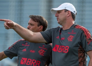 Pelo bem do Flamengo, Rogério Ceni dá exemplo e antecipa o retorno das férias; treinador já está no Ninho do Urubu