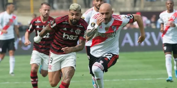 Flamengo será campeão da Libertadores de 2021 em final contra o Palmeiras, diz comentarista