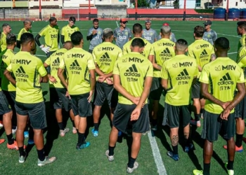 Flamengo abre mão de atacante e equipes da Série A começam a disputar contratação
