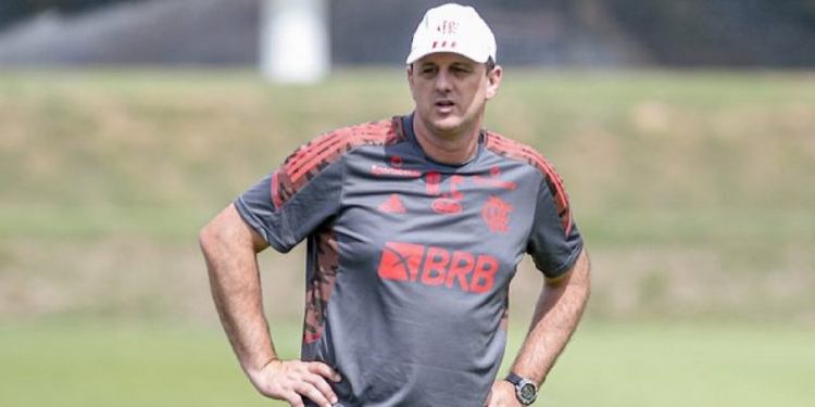 Rogério Ceni ‘compra briga’ com a diretoria do Flamengo e tenta evitar a venda de dois jogadores