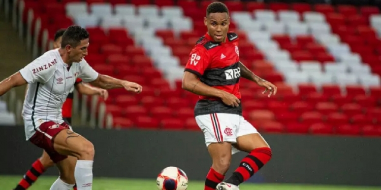 Adeus, Flamengo! Na surdina, Natan desembarca em São Paulo e já treina pelo Red Bull Bragantino