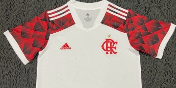 Uniforme 02 do Flamengo para a temporada de 2021 vaza na internet
