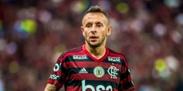 Acabou a novela! Diretoria do Flamengo encerra negociações com Rafinha