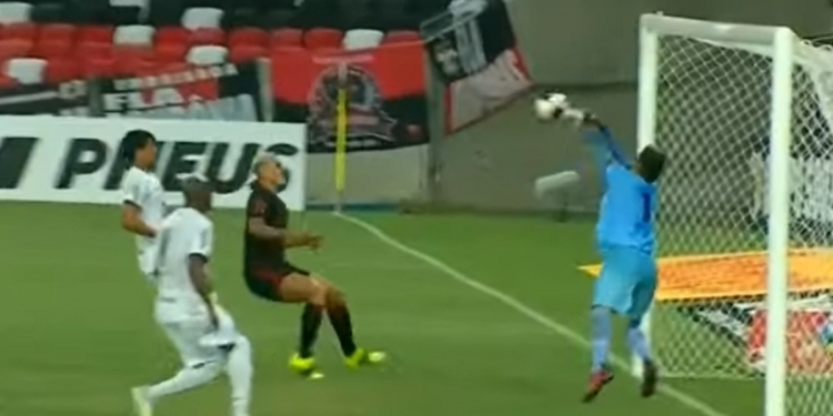 Goleiro do Resende se destaca mesmo tomando goleada do Flamengo em noite estrelada por cria do Ninho do Urubu