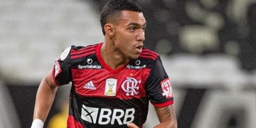 Matheuzinho vira destaque no Flamengo, lidera números do Cariocão 2021 e ganha espaço no time profissional