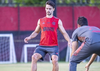 Rodrigo Caio trabalha incessantemente para recuperar lesão; atividades no Flamengo são intensas