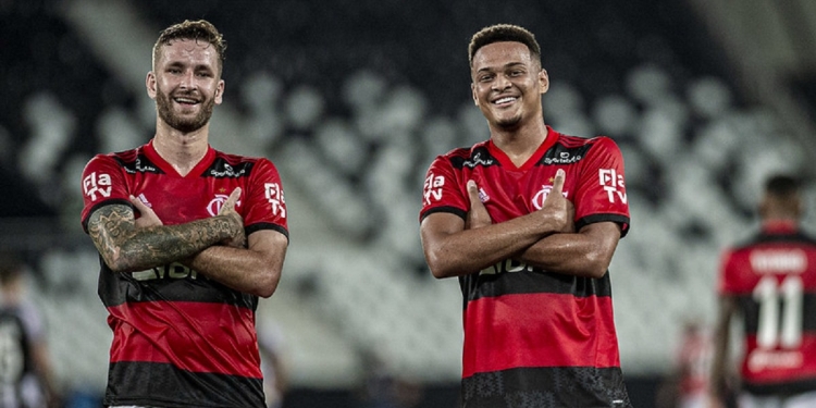 Melhores momentos: Flamengo não encontra dificuldades, atropela Botafogo e reassume a liderança