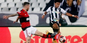 Record passa por cima da Globo e lidera audiência com transmissão de Botafogo x Flamengo
