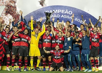 Flamengo é o time com o maior número de viradas e é enaltecido pelo perfil do Brasileirão no Twitter
