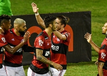 Vídeo com os melhores momentos: titulares do Flamengo estreiam bem e goleiam o Bangu pela Taça Guanabara