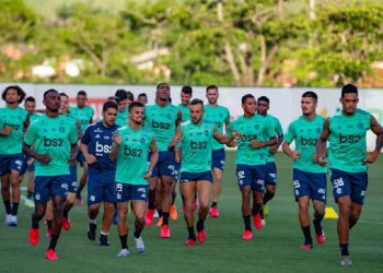Goiás mira contratação de verdadeiro ‘pacotão’ vindo do Flamengo; quatro jogadores estão na mira