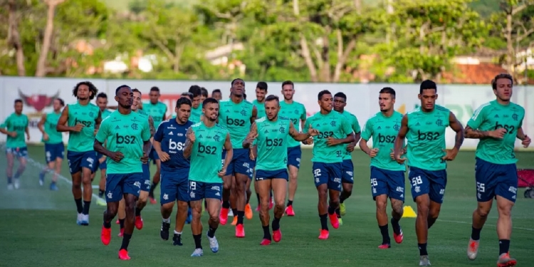 Goiás mira contratação de verdadeiro ‘pacotão’ vindo do Flamengo; quatro jogadores estão na mira