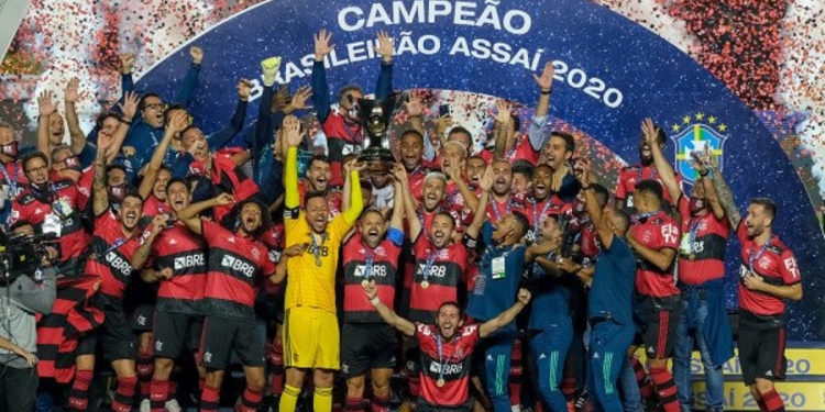 Jogador campeão do Brasileirão 2020 pelo Flamengo deve fechar contratação com time de São Paulo