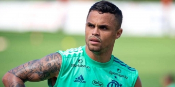 Clube da Série A do Brasileirão tenta tirar Michael do Flamengo