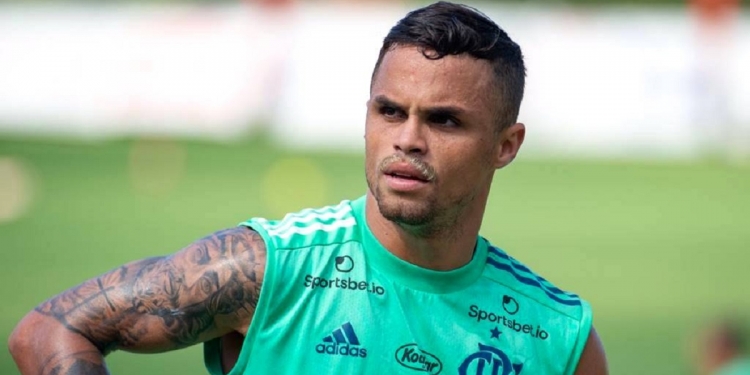 Clube da Série A do Brasileirão tenta tirar Michael do Flamengo