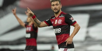 Arrascaeta fica de fora do clássico contra o Vasco por problemas em sua renovação com o Flamengo