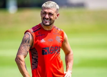 Situação de Arrascaeta junto ao Flamengo é definida nesta sexta-feira (16)