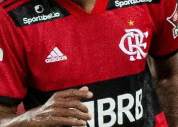 Contrato entre Flamengo e Adidas está próximo do fim; dirigente fala sobre o futuro dos uniformes do Rubro-Negro