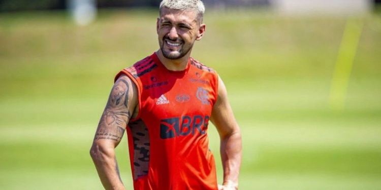 Marcos Braz entrega em que passo está a renovação entre Flamengo e Arrascaeta após golaço na Libertadores