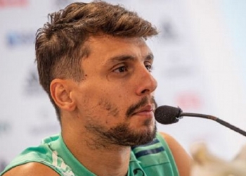 Flamengo divulga resultados dos exames de Rodrigo Caio; zagueiro sofreu ‘grande fibrose’ e ficará afastado dos gramados