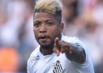 Dirigentes do Flamengo demonstram interesse na contratação de Marinho, diz jornalista