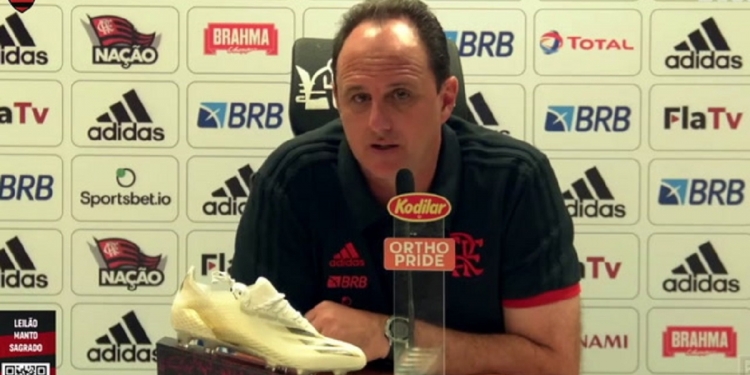 Rogério Ceni aponta principal problema do Flamengo que lhe dá dor de cabeça: ‘É chato’