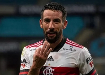Isla vira assunto em jornais internacionais com boas atuações: ‘está se divertindo com o Flamengo do Brasil’