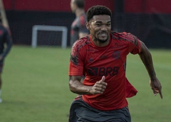 Bruno Viana desbanca Gustavo Henrique, assume titularidade e deve substituir Rodrigo Caio na Libertadores