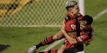 Michael vive a sua melhor fase no Flamengo e lidera isoladamente o ranking de assistências do Rubro-Negro