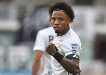 Diretor-executivo do Flamengo explica rumores de negociações por Marinho (Santos) e Patrick (Internacional)