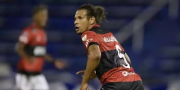 Willian Arão deve voltar a jogar como volante após corte de Gerson; dupla de zaga deve ser inédita, com Bruno Viana e Gustavo Henrique