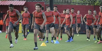 Flamengo fecha acordo de transferência de lateral-direito com o retorno de Rodinei ao Rubro-Negro