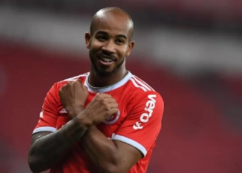Marcos Braz responde setorista que insinuou interesse do Flamengo em trocar Patrick por Rodinei