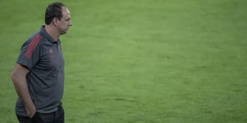 Atacante se lesiona após marcar gol contra o Volta Redonda e é vetado da Libertadores; Rogério Ceni demonstra preocupação