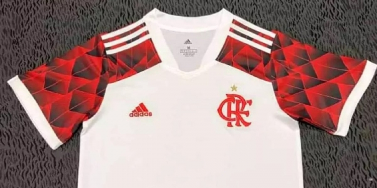 Vaza imagem da camisa II do Flamengo para 2021; anúncio oficial acontece ainda nesta semana
