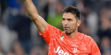Buffon confirma que recebe sondagens do Flamengo interessado em sua contratação; goleiro saíra da Juventus nesta temporada