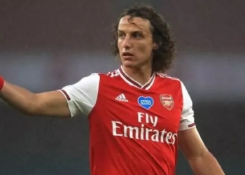 Nação Rubro-Negra clama pela contratação de David Luiz após lambanças dos zagueiros contra a LDU pela Libertadores