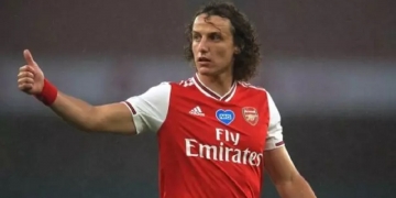 Nação Rubro-Negra clama pela contratação de David Luiz após lambanças dos zagueiros contra a LDU pela Libertadores