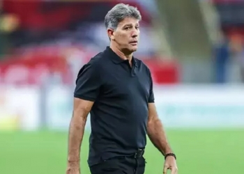 Jornalista diz que Renato Portaluppi espera final do Carioca para decidir carreira; queda de Ceni abriria caminho para o Flamengo