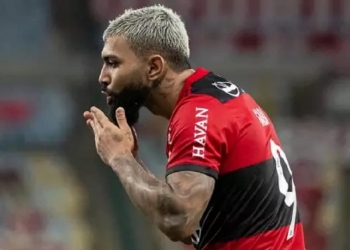 Gabigol provoca adversários após conquista do terceiro título de 2021: ‘Quando pega o Mengo na final, é embaçado’