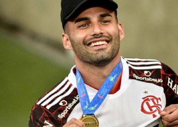 Rogério Ceni anuncia retorno de Thiago Maia como provável substituto para a saída de Gerson