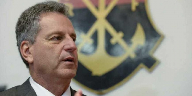Medalhão aguarda ‘sim’ do Flamengo para fechar acordo; salários giram em torno dos R$ 800 mil