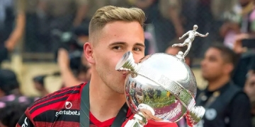 Piris da Motta assume risco de ‘calote’ para voltar ao Flamengo e pode recorrer à Fifa contra turcos