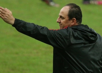 Rogério Ceni comenta sobre esfriamento nas conversas pela venda de Gerson: ‘Acho possível que ele fique no Flamengo’