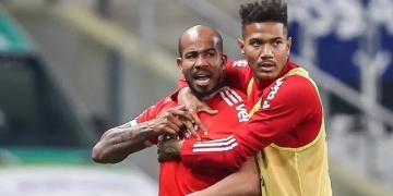 Dirigente do Internacional zomba do Flamengo após interesse na contratação de Patrick: ‘Vai nos mandar Arrascaeta, Pedro, Arão e os árbitros?’