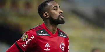 Flamengo encaminha duas vendas do elenco de Rogério Ceni neste fim de semana e pode faturar R$ 230 milhões