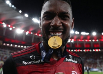 Passagem aérea comprada: Gerson tem data prevista para desembarcar em definitivo na França como novo reforço do Olympique de Marselha